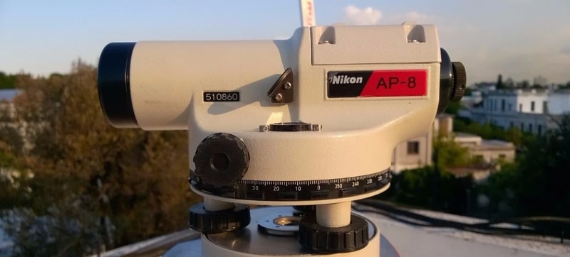 banner máy thủy bình Nikon AP8